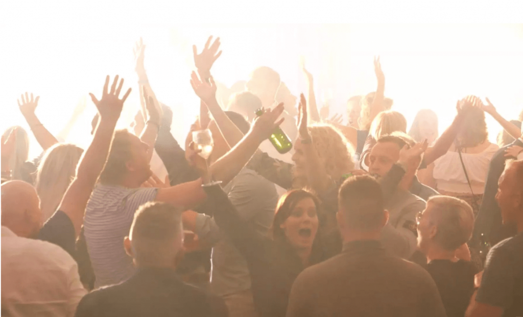 HOE VIND JE EEN GESCHIKTE DJ VOOR FESTIVALS?​